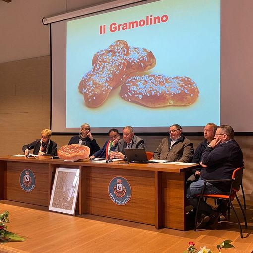 Galliate presenta il primo prodotto De.Co: il famoso dolcetto gramolino
