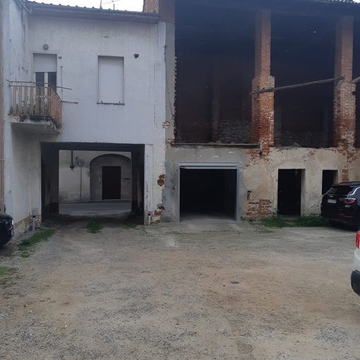 Cameri, iniziano i lavori dei nuovi uffici comunali in via Cairoli