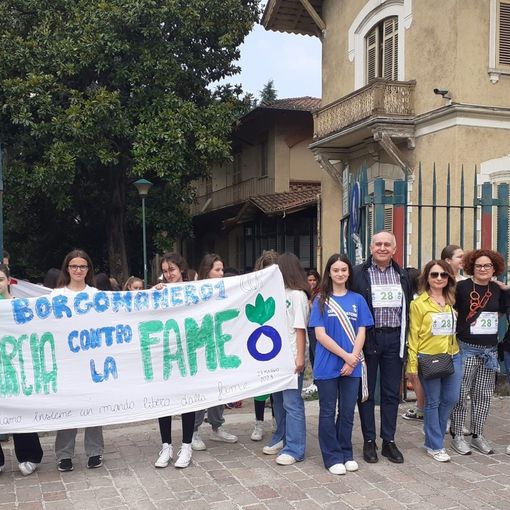 Grande partecipazione alla &quot;Corsa contro la fame&quot; organizzata dal Consiglio Comunale dei Ragazzi