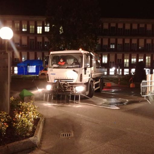 Assa provvede gratuitamente all’igienizzazione delle strade dell'Ospedale Maggiore