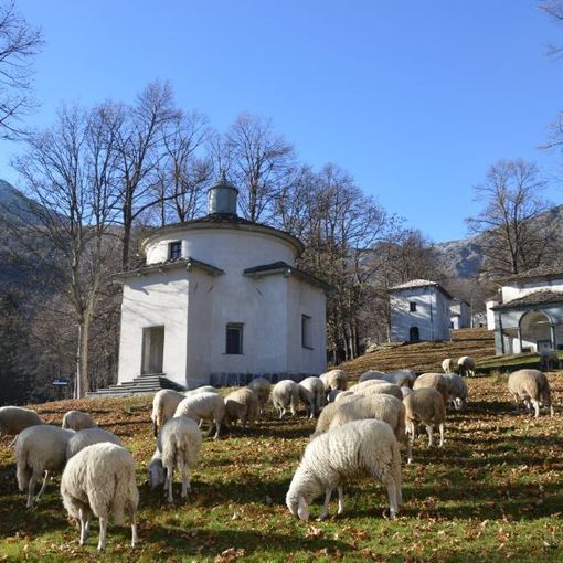 Escursioni, esce la guida “Il Devoto Cammino dei Sacri Monti”