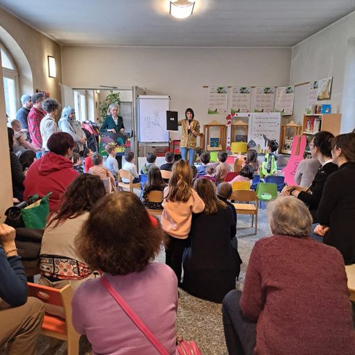 Successo in biblioteca al laboratorio di lettura e presentazione della &quot;Tessera presenza&quot;