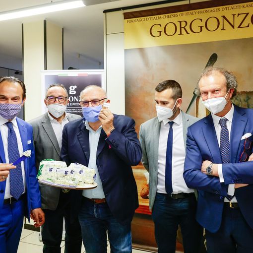 Il gorgonzola dop a Expo Dubai  per rappresentare il Piemonte