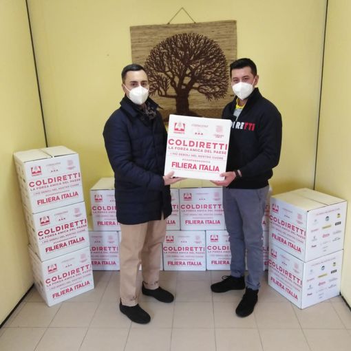Coldiretti ha consegnato 450 kg di cibo allo Spazio Tav – Servizi Sociali