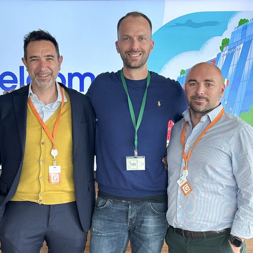 Nella foto, da sinistra: Paolo Pucci, Mirko Spinelli, Regional vice president e Riccardo Capelli