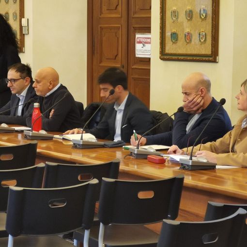 Provincia di Novara, la III commissione affonda nel caos