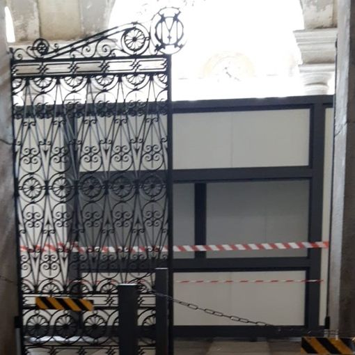 Il controverso Infopoint del Maggiore: una mancanza di eleganza nell'area storica