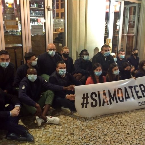 Novara, manifestazione Confcommercio, sindaco “portavoce” degli esercenti