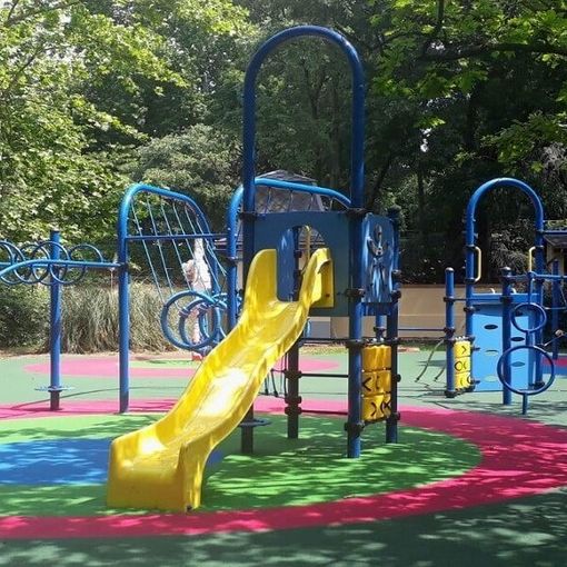 Novara, parco dei bambini e’ “smoking free”