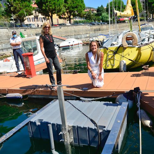 Coop e LifeGate posizionano un Seabin nel Lago Maggiore per recuperare la plastica dalle acque