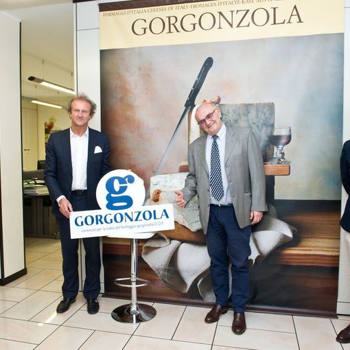 I vertici dei Carabinieri del Reparto Tutela Agroalimentare in visita al Consorzio per la tutela del Formaggio Gorgonzola Dop