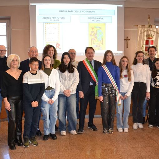 Borgomanero: Lucia Vicario assume il ruolo di sindaco nel consiglio comunale dei ragazzi