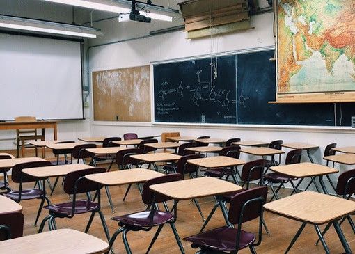 Ritorno a scuola, l’amarezza dei sindacati: “Abbiamo necessità di più di 7000 docenti di ruolo&quot;
