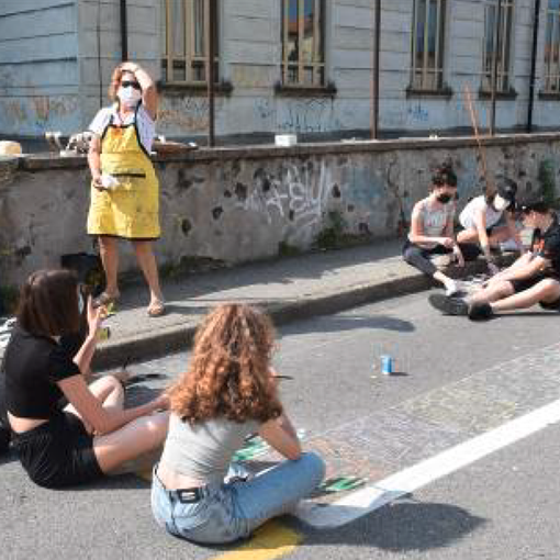 Borgomanero, i ragazzi delle medie “Gobetti” abbelliscono degli spazi urbani