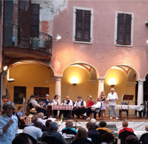 La XVI edizione della &quot;Rassegna provinciale di poesie dialettali&quot; torna a Gozzano con un'atmosfera da osteria all'aperto