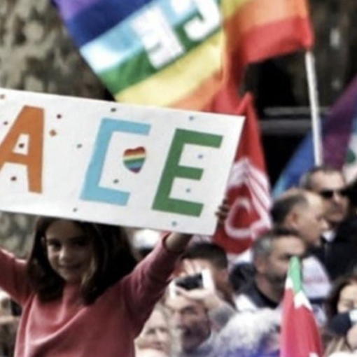 Flashmob per la pace: un segno contro la guerra