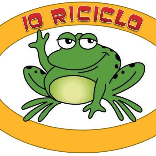 Lezione su raccolta differenziata e riciclo per gli alunni a Trecate