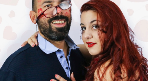 &quot;La rossa del Roxy Bar&quot;: Trecate si mobilita per la chiesa di San Francesco con uno spettacolo