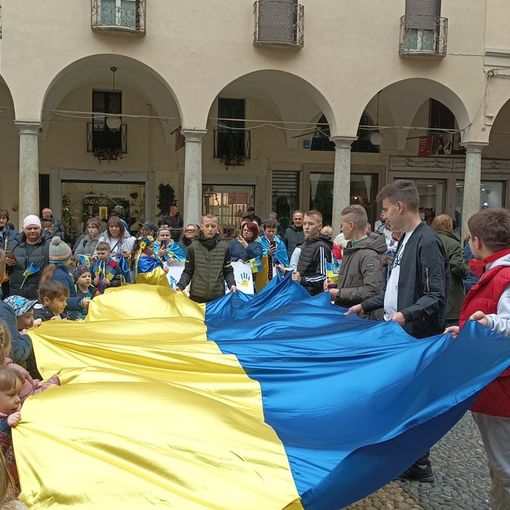La comunità ucraina di Novara ha ricordato l'invasione russa e chiede la pace