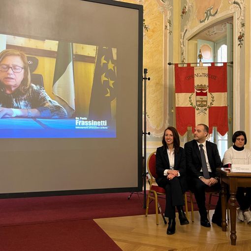 Tanti giovani a Villa Cicogna per &quot;Open the future&quot;