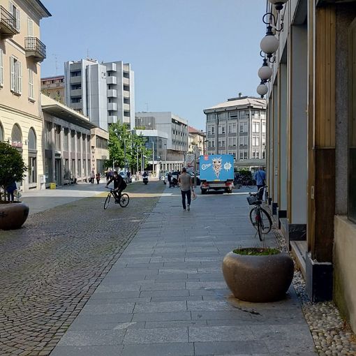 A Novara questa mattina ripertura timida per negozi e parrucchieri