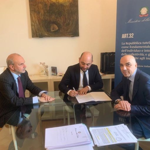 Sanità: ministro Schillaci firma delibera per nuovo ospedale Novara