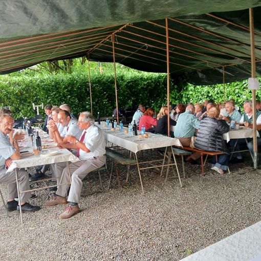 Il gruppo Alpini di Borgomanero ospite al convento del monte Mesma