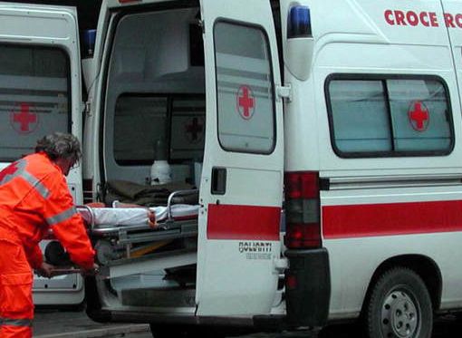 Incidente stradale sulla statale 32: motociclista riporta lievi ferite