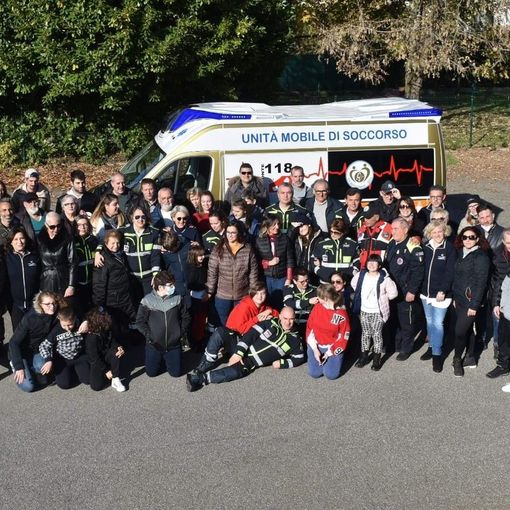 È stata inaugurata a Casalbeltrame la prima ambulanza dedicata a Carlo e Veronica Di Bernardo
