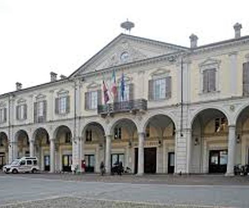 Comune di Trecate: aperta la mobilità esterna per un posto di funzionario amministrativo