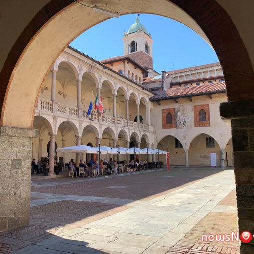 Novara celebra la gentilezza: arriva il kit per i nuovi nati del 2022