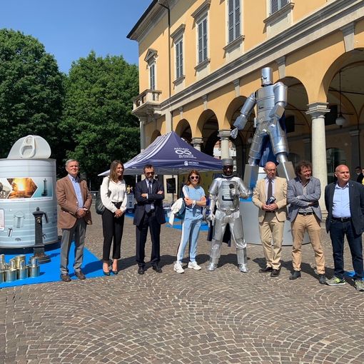 Capitan Acciaio ha premiato Novara per la raccolta differenziata