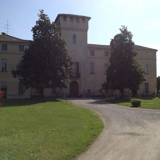 Suno, anziano fugge dalla casa di riposo, non avvicinatelo e contattate il Comune