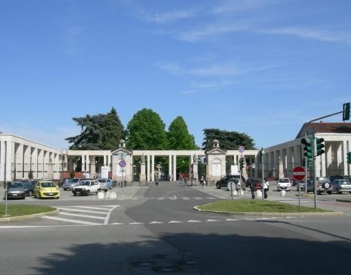 Visite guidate al cimitero monumentale di Novara: Un viaggio tra arte e storia