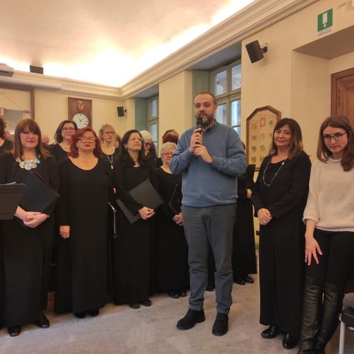 Pubblico delle grandi occasioni al ‘Concerto di voci’ a Trecate