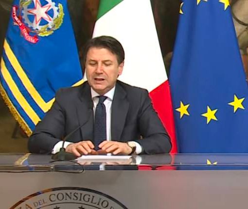 Coronavirus, il governo chiude tutte le fabbriche non essenziali. Restano aperti supermarket e farmacie