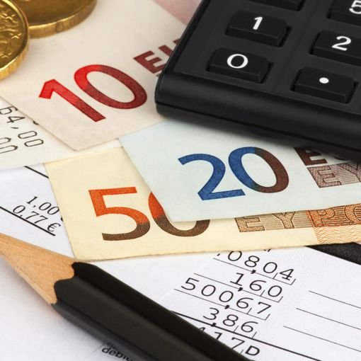 Conti correnti online: aumentano i costi, ma la convenienza rimane. Lo studio di SosTariffe.it