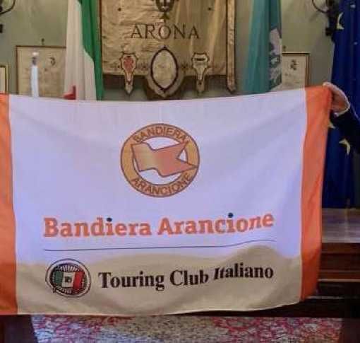 È stata confermata la Bandiera Arancione per la città di Arona