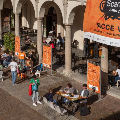 Oltre 4000 bambini e adulti scarabocchiano Novara