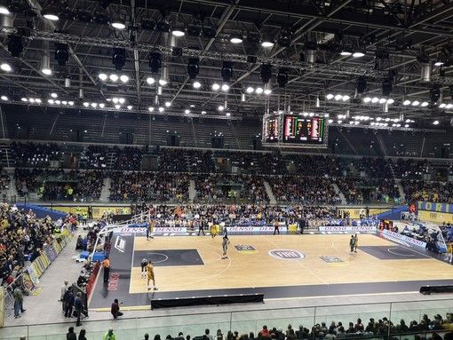 Notizie dal Piemonte. Basket: crac Auxilium, arrestato l'ex presidente del Torino Calcio Roberto Goveani