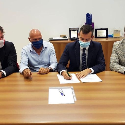Saranno consegnati a fine novembre i nuovi centri  di raccolta rifiuti di Bellinzago e Romentino