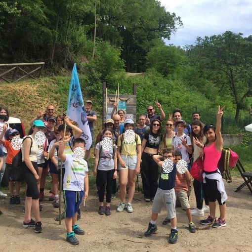 Tanti giovani alla camminata alla Torre di Buccione