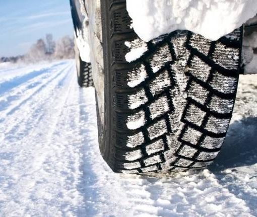 Dal 15 novembre l'obbligo di pneumatici invernali o catene a bordo