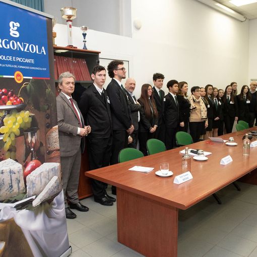 Il consorzio Gorgonzola dop ha fatto visita al Ravizza di Novara