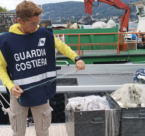 Guardia Costiera, agosto e settembre di controlli per la pesca sul lago Maggiore: sequestri e migliaia di euro di multe