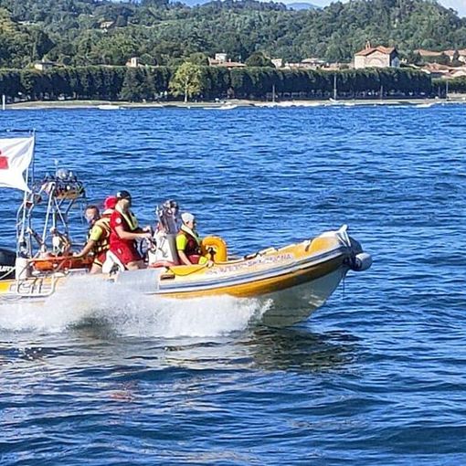 Meina, ha un malore: salvato dalla Cri presente per l’Airshow