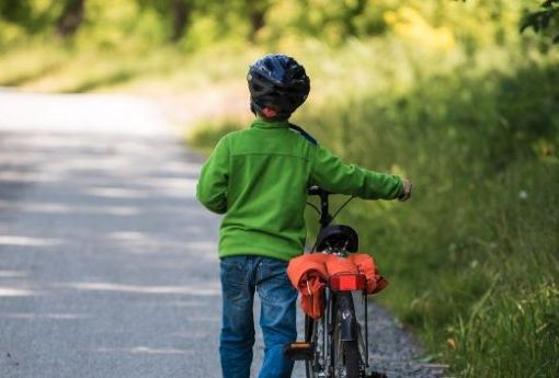 Codice della strada, Rosso (FI): “Grande vittoria in Commissione Trasporti. Recepito il nostro emendamento per introdurre l'obbligo del casco fino a 12 anni per i bambini che vanno in bicicletta”