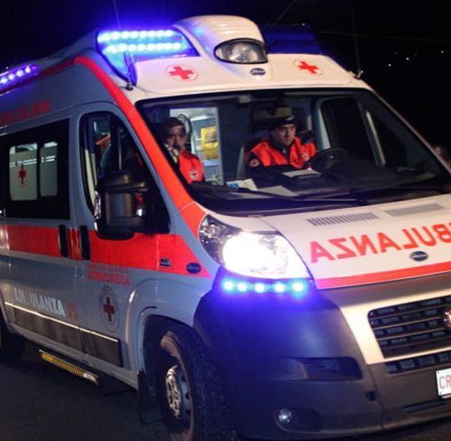 Grave incidente a Lumellogno: sedicenne ferito dopo inseguimento