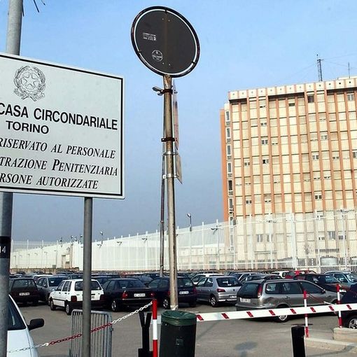 Notizie Piemonte. Agente preso a calci da detenuto in carcere: è allarme violenza alla Casa Circondariale di Torino