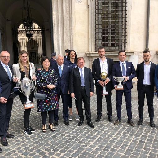 Delegazione della Igor Volley a Palazzo Chigi, il sottosegretario Giorgetti celebra i successi in Europa